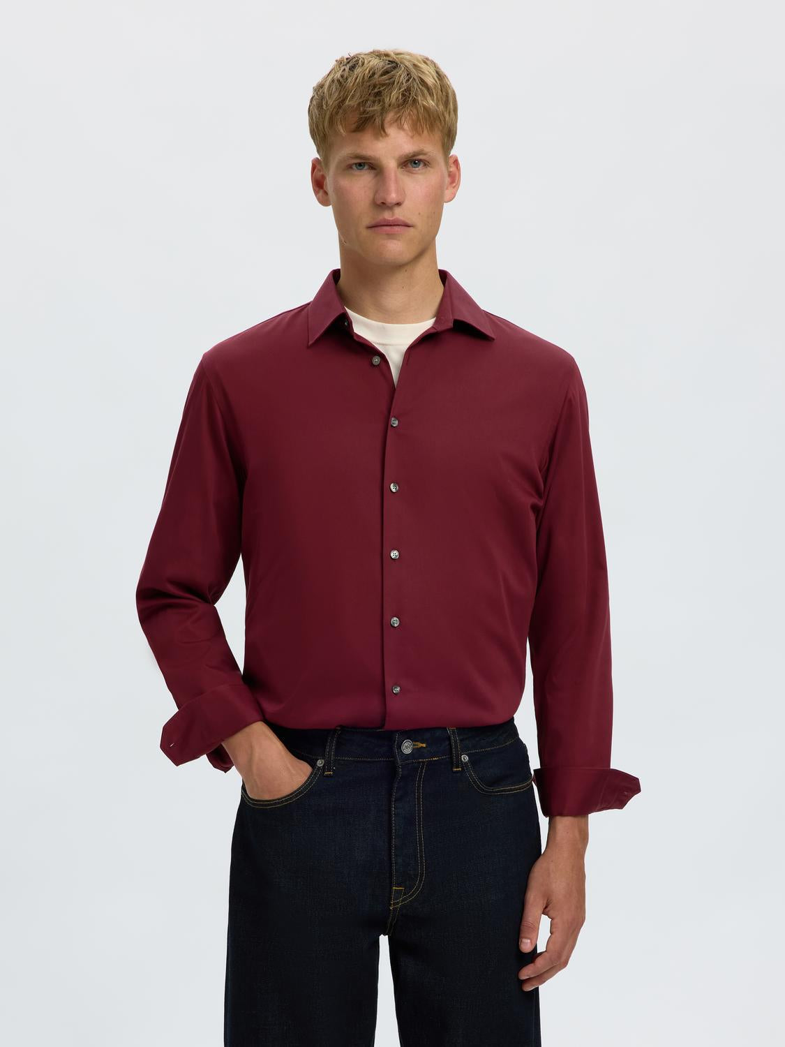 model_shot-front